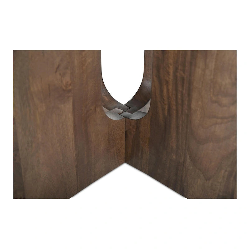 Table de salle à manger ronde Brelline de NADAAL STUDIOS, piètement croisé - 122 cm (L) x 122 cm (P) x 76 cm (H)