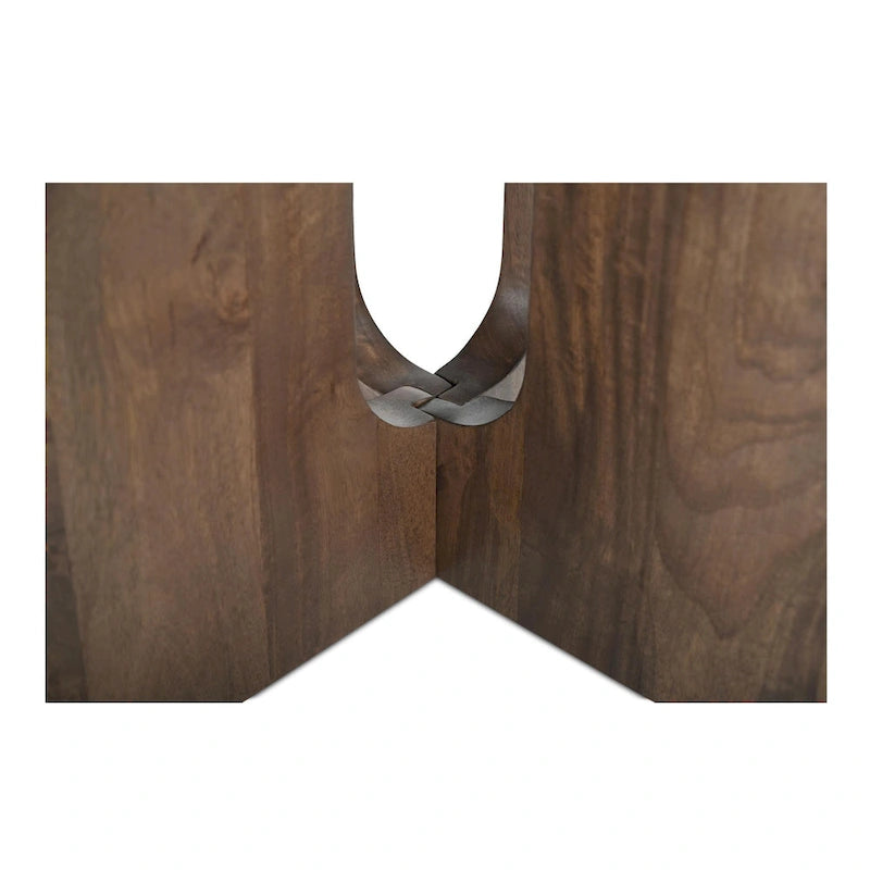 Table de salle à manger ronde Brelline de NADAAL STUDIOS, piètement croisé - 122 cm (L) x 122 cm (P) x 76 cm (H)